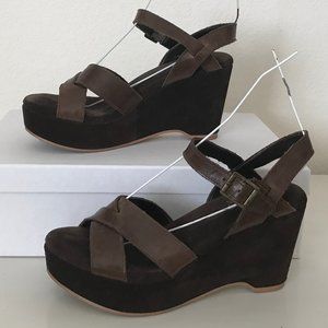 Natural Comfort brown leather platform wedges